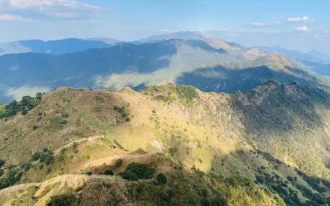 惠州拉胡线徒步全攻略 | 挑战大南山秘境，穿越高山草甸与峭壁