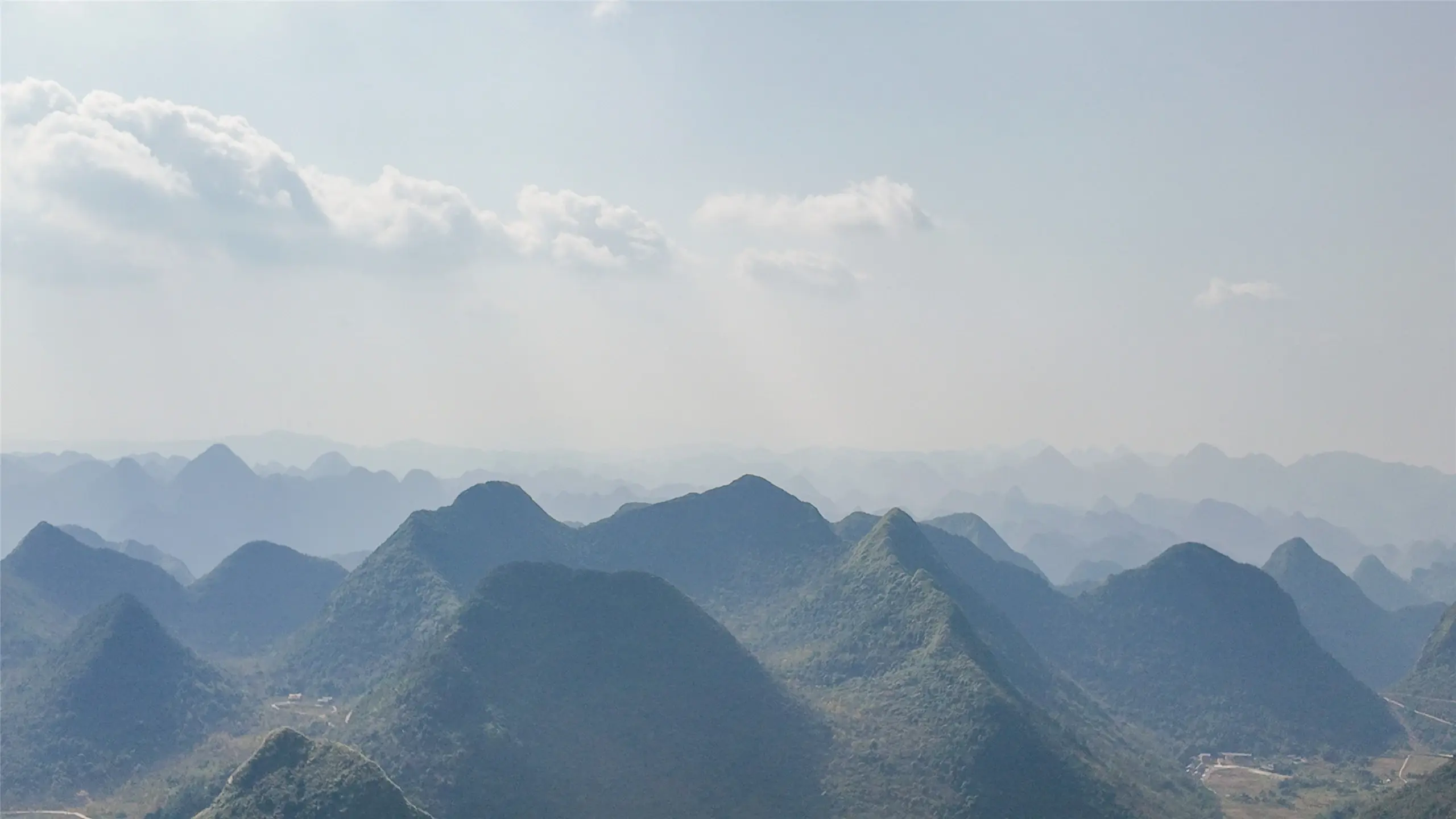 清远莫六公山徒步全攻略 | 行走广东最美山脊线，俯瞰千座峰林