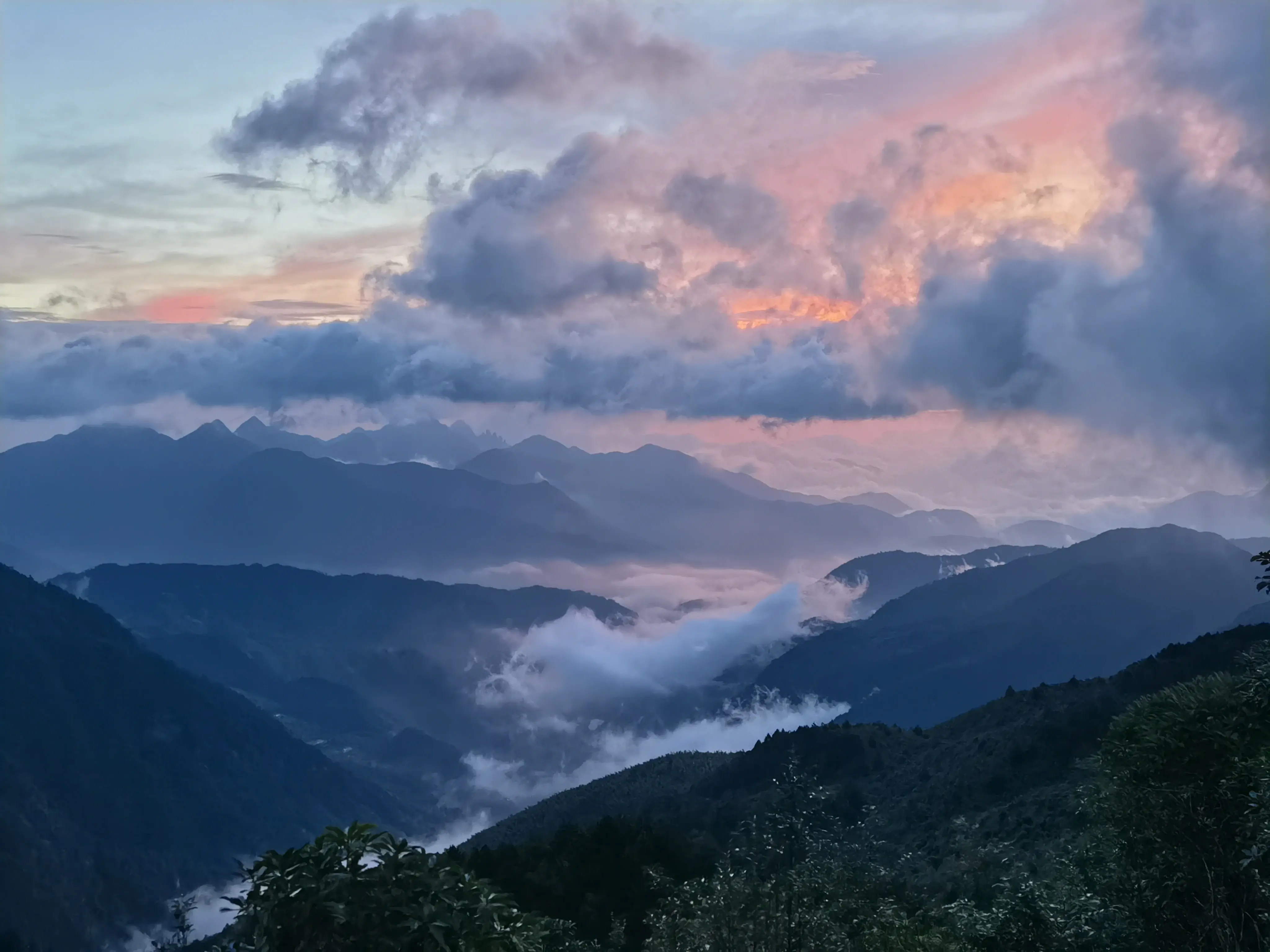 齐云山徒步攻略｜赣南之巅 云海星空 18.5km 高山草甸进阶路线